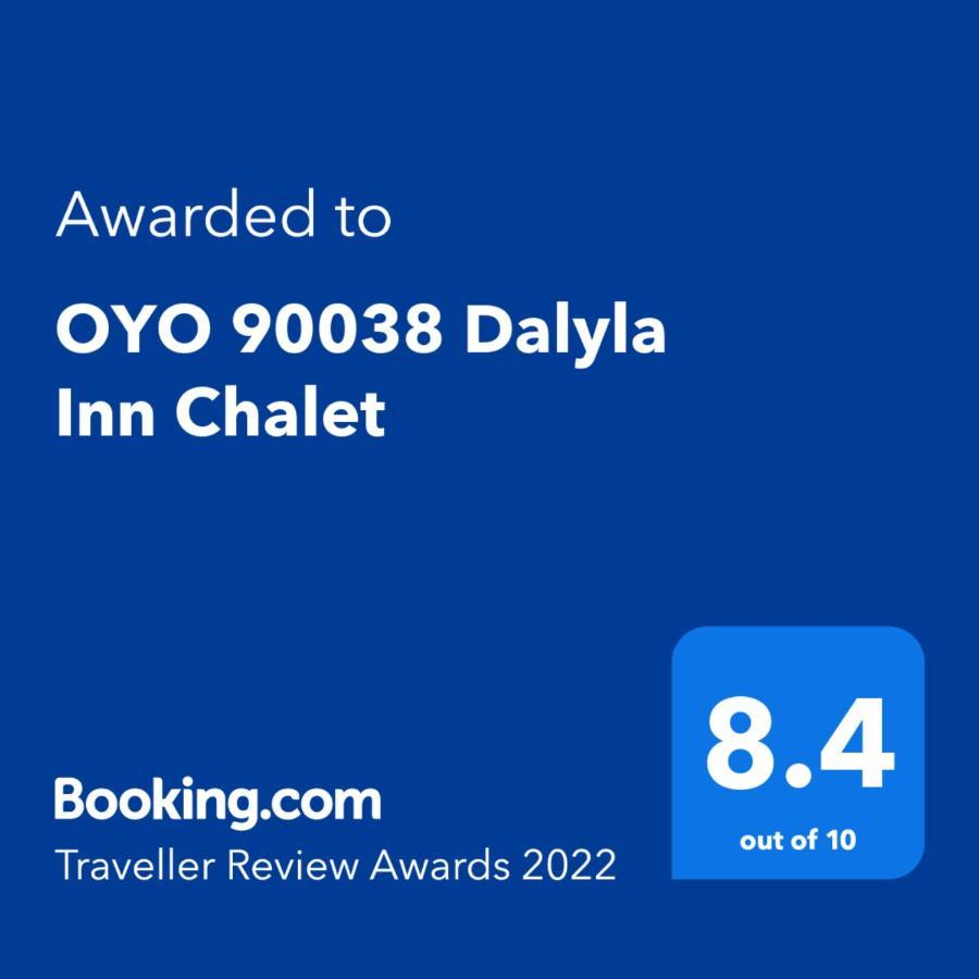 Oyo 90038 Dalyla Inn Chalet Kijal Exteriér fotografie